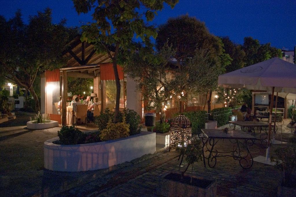 Hotel Alcadima Lanjaron Bagian luar foto